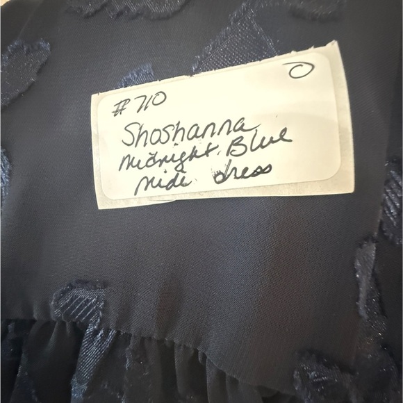 Soshanna Midnight Blue Floral Lace Dress - Picture 4 of 10